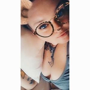 Meet your Posher, Kelli
